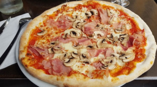 Le Saint Claire - Une pizza