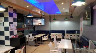 c ma pizza - La salle de restauration