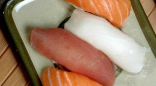 Uchi tomi - Les sushis