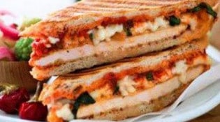 Street Food - La pizza sandwich