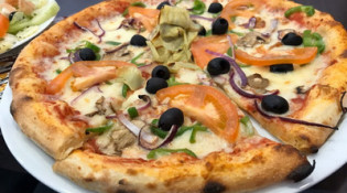 Groslay Pizza - Une pizza
