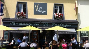 Le Village - la facade