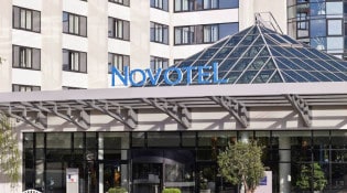 Novotel - La façade du restaurant