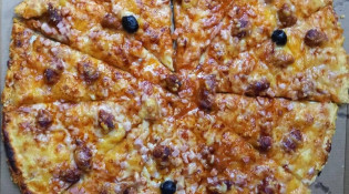 Pizza B - Une pizza