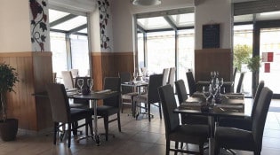 Les Saveurs du Palais - La salle de restauration 
