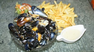 Chez Alex - Moules,frites,salades