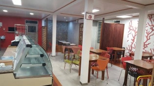 Time's Café - La salle de restauration 