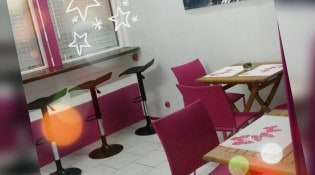 Latika ice cream - La salle de restauration