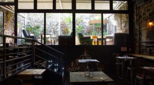 Downtown - La salle de restauration 