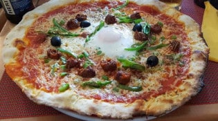 Le Napoli - Une pizza