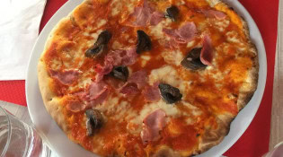 Bar Azur - Une pizza
