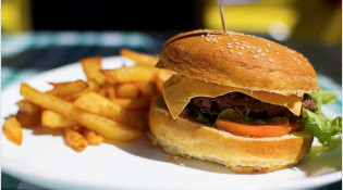 Au P'tit Paradis - Un burger