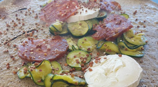 Balade en sarrasin - Une crêpe