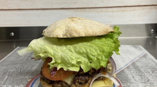 CA.MI.MA.SI - Un burger