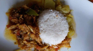 Calou Pilé - Rougail morue, riz créole et chouchous