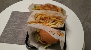 Chez Xav - Un burger et frites