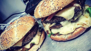 El Pirata - burger Raclette 