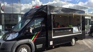 Le camion à pizza - Le camion