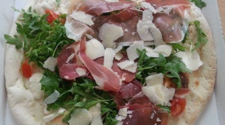 Le camion à pizza - La pizza primavera