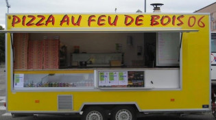 Le Camion Jaune - la façade du camion