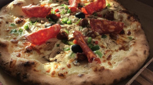 Le compositeur - Une pizza