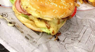 Le HB - Un burger frite