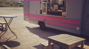 Le Panier À Burger - Le food truck avec la terrasse 