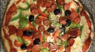 Pizz'Adorée chez Léon - Une autre pizza 