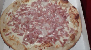 Pizza Alain - Une pizza