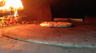Pizza In Teglia - Four a pizza
