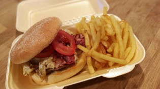 Port'O Poulet - Un burger, frites