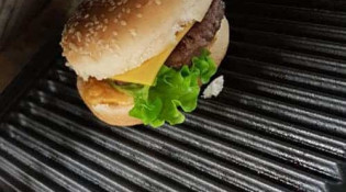 Snack aumaximum - Un burger