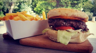 Truck de Barj' - un burger frite