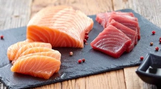 Eat Sushi - Sashimi en préparation