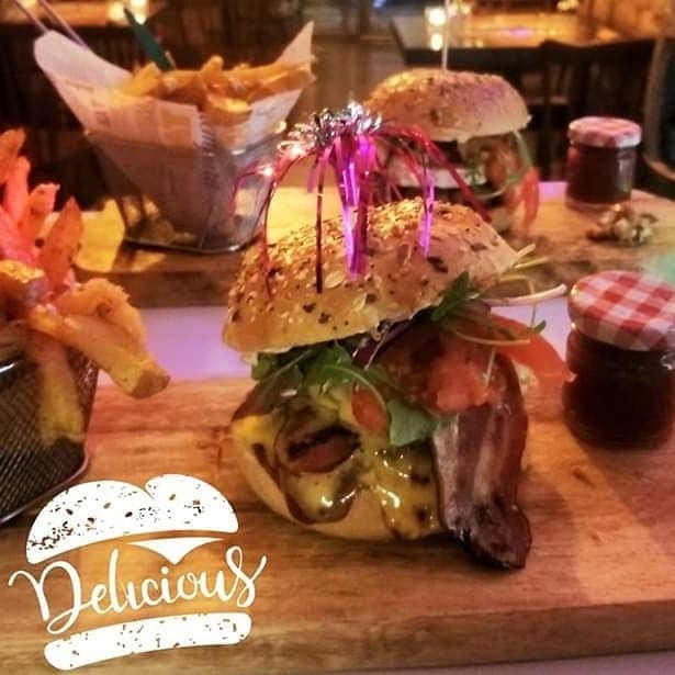 Burger Legend's — photo 6